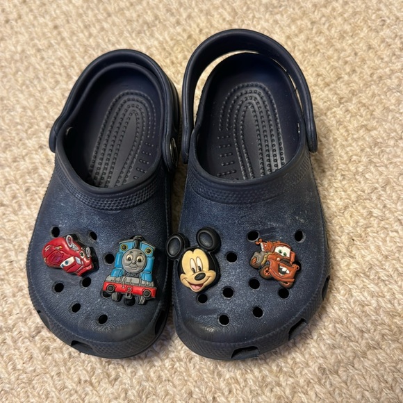 Pre loved cute crocs with cars pins - Picture 1 of 4